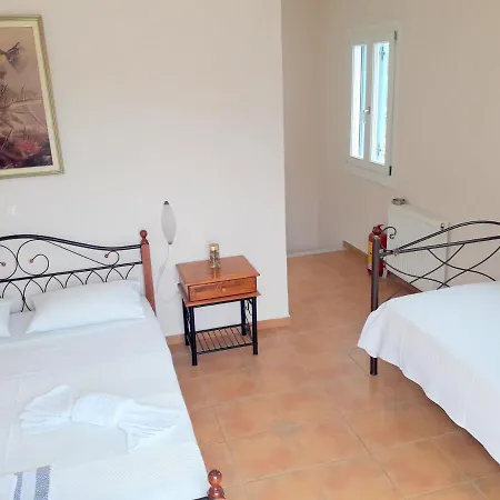 Odysseion * ואטי