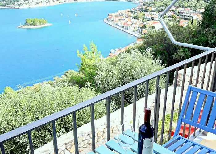 Odysseion Apartment *