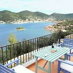 Odysseion * Vathy (Ithaca)