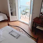 Odysseion Apartment *